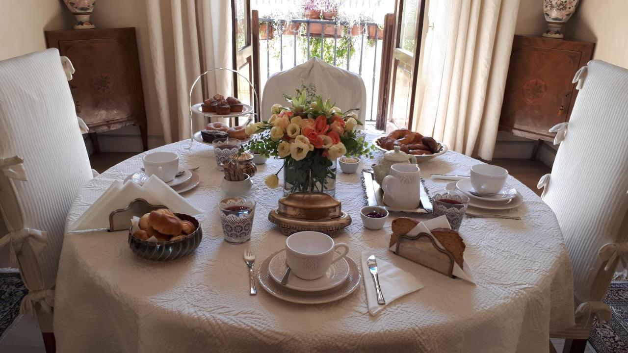 Dependance Royale Bed & Breakfast Caserta Exterior photo